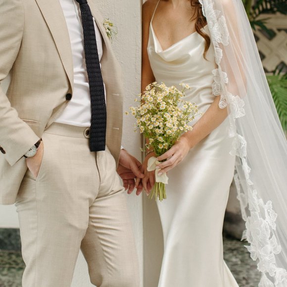 Danielle Frankel Wedding Dress - Picture 11 of 16